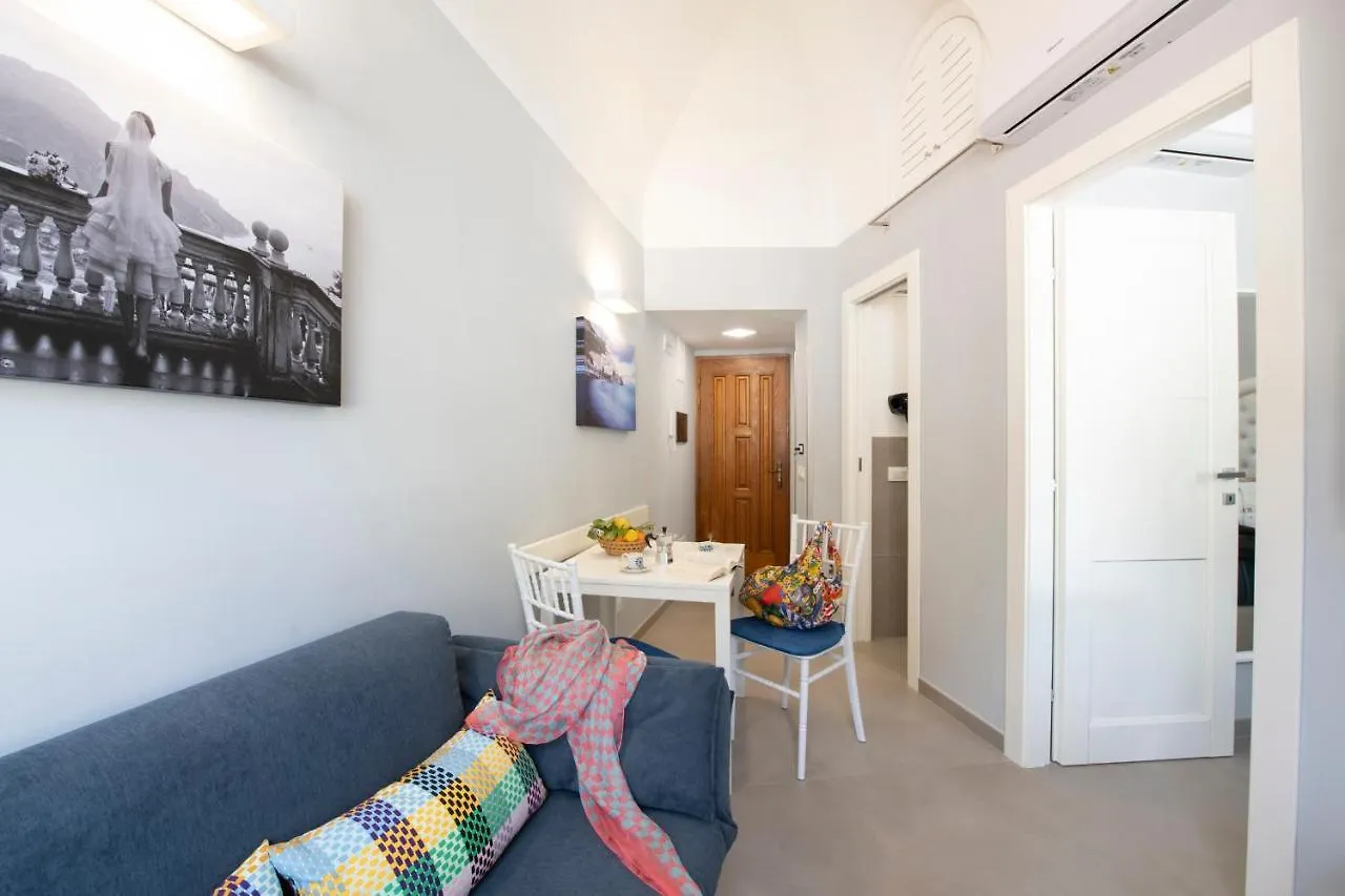 Vittoria House Centro Storico Villa Amalfi